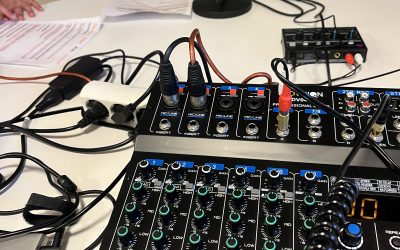 Els vampirs i vampires de 5è us presentem el nostre PÒDCAST!